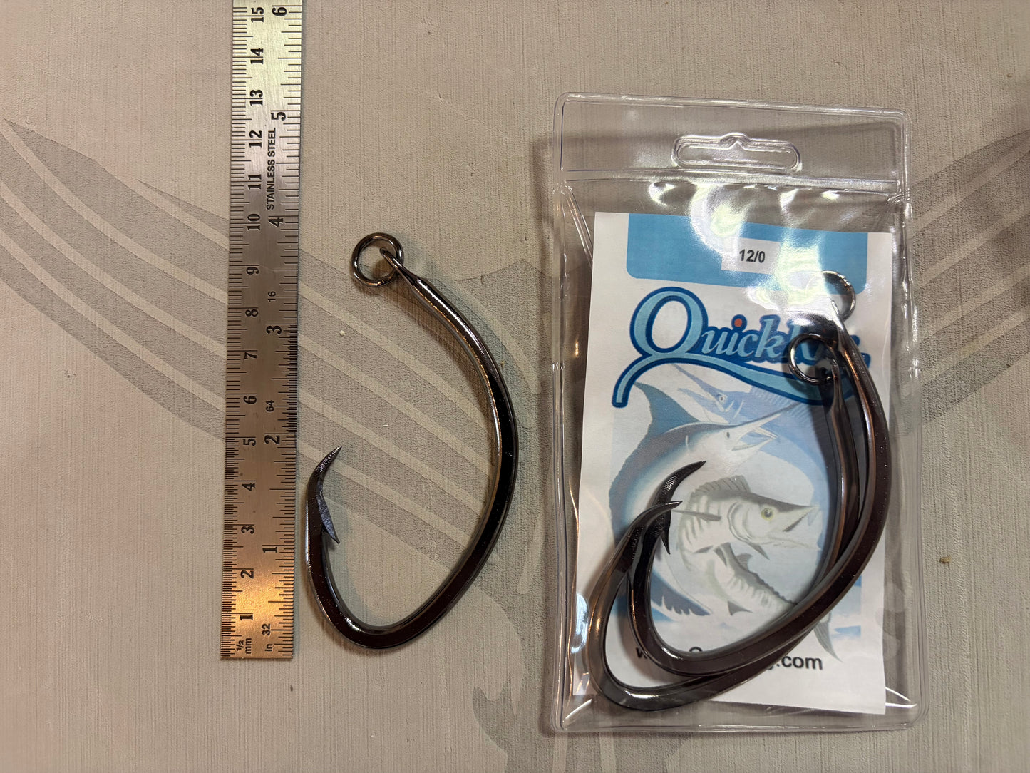 QUICK RIG CHARLIE BROWN CIRCLE HOOKS