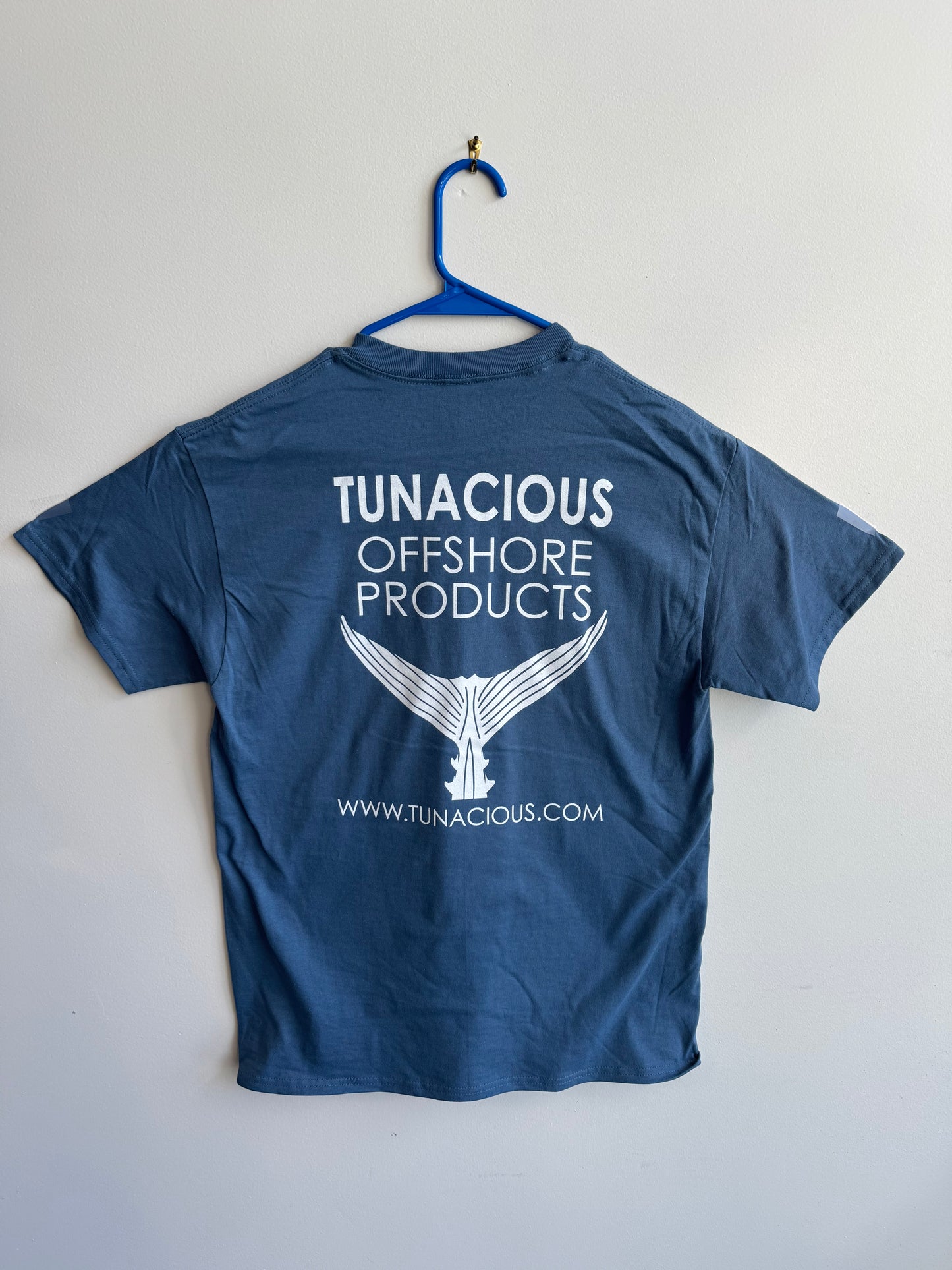 TUNACIOUS T SHIRT 100% cotton